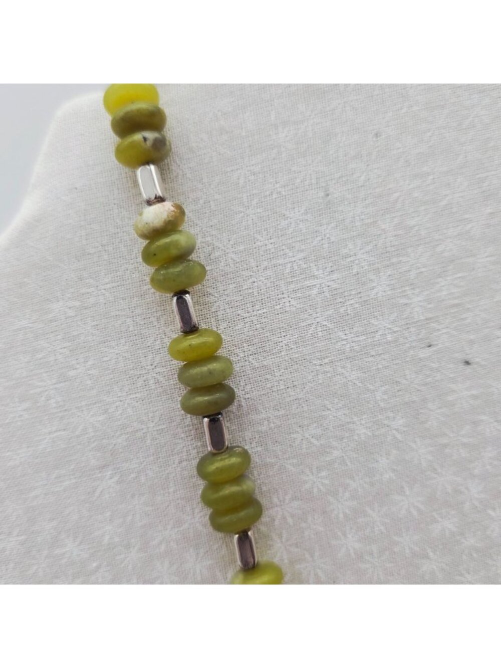 Jade Beaded Necklace Large Oblong Beads & Sterling Accents Toggle Clasp Unique - Picture 3 of 6